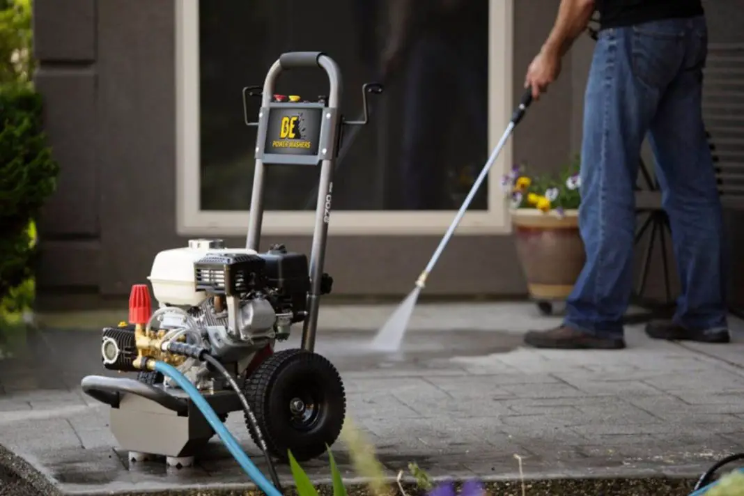 Best 2700 PSI Pressure Washers for Outdoors | DIY Spotlight