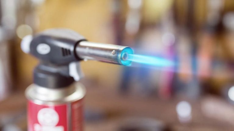 bending plexiglass with heat gun or hair dryer